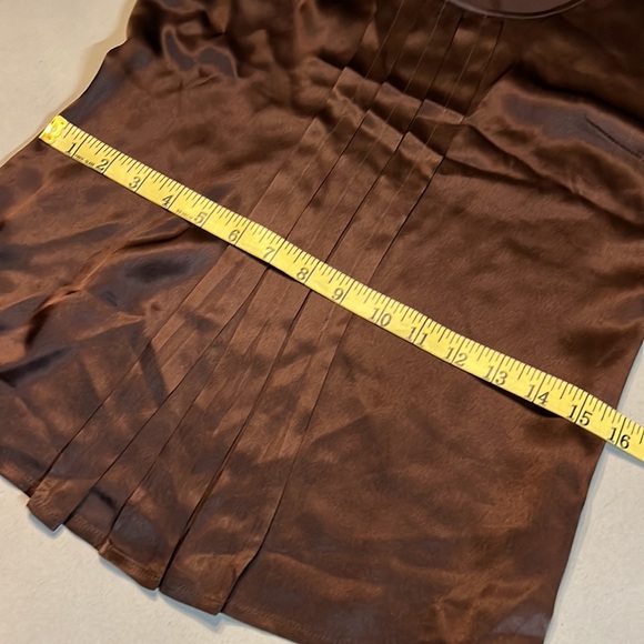 Escada 100%silk sleeveless top - Picture 3 of 8